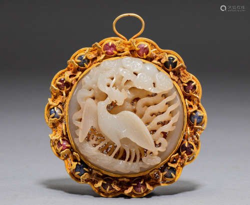 Hetian jade and gold pendant from song Dynasty of China
