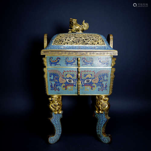 A LARGE CHINESE CLOISONNE INCENSE BURNER