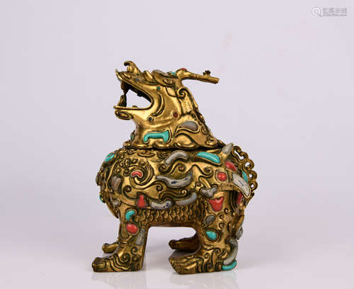 A GILT-BRONZE GEMSTONE INLAID LUDUAN-FORM CENSER