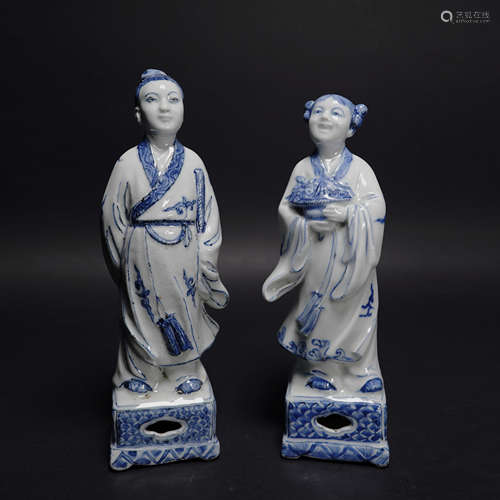 LOT OF 2, A PAIR OF CHINESE BLUE AND WHITE IMMORTAL STATUE