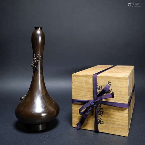 A JAPANESE BRONZE LONG NECK VASE