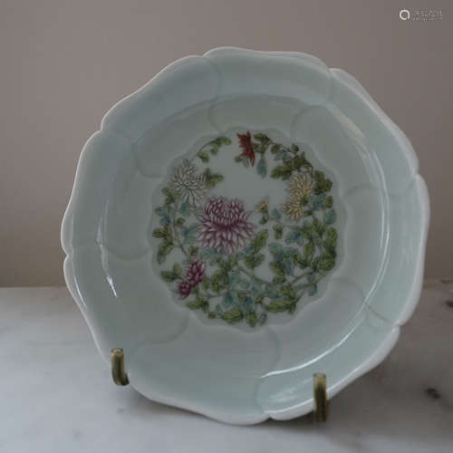 A CHINESE CELADON PETAL SHAPE BRUSH WASHER WITH ‘DA MING XUA...