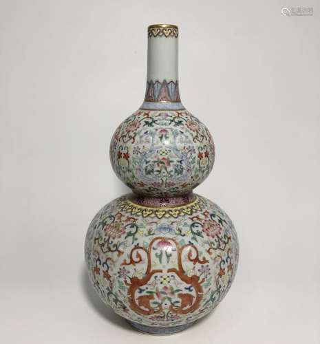 Chinese Famille Rose Gourd Porcelain Vase,mark