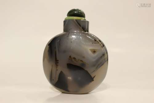 Chinese Agate Snuff Bottle