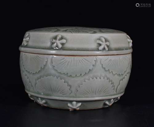 Chinese Yaozhou Ware Cover Jar