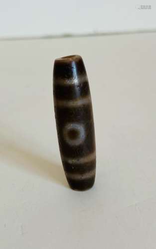 Tibetan Dzi bead with 3 eyes