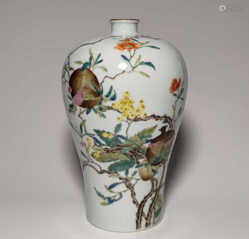 Chinese Famille Rose Porcelain MeiPing Vase,Mark