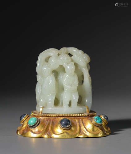 A Chinese Jade Child Ornament