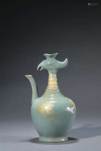 A Chinese Porcelain Blue-Glazed Kettle