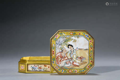 A Chinese Enamel Painted Figure Motif Box and Cover Marked Q...