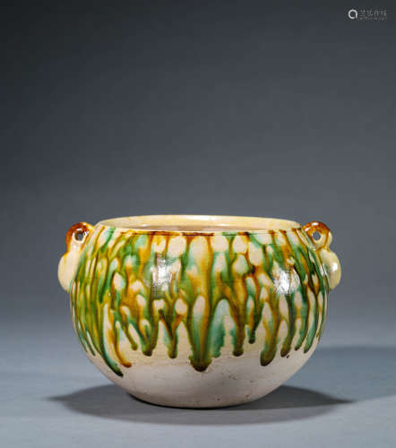 A Chinese Porcelain Tri-color Bowl