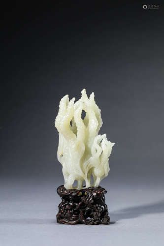 A Chinese Jade Citron Ornament