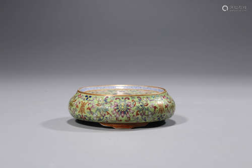 A Chinese Porcelain Famille Rose Brush Washer