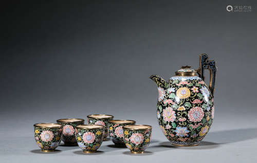 A Set of Chinese Enamel Painted Flower and Longevity Pattern...