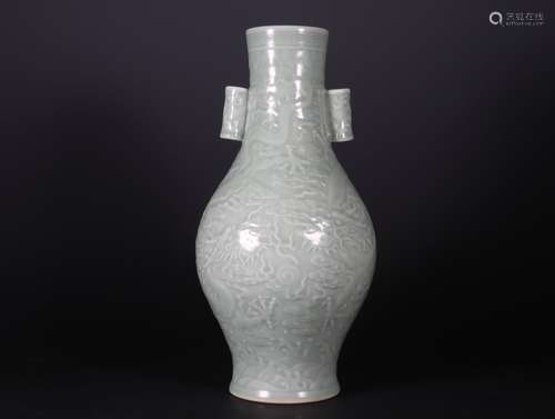 A Chinese Bean green dragon pattern two ear bottle