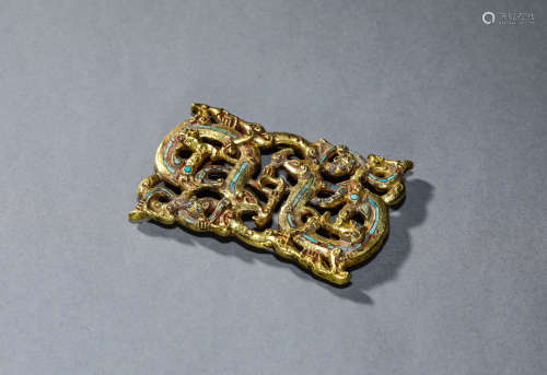 A Chinese Gold Belt Ornament Inlaid with Turquoise