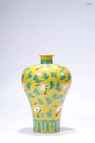 A Chinese Porcelain Crane Meiping Vase Marked Yong Zheng