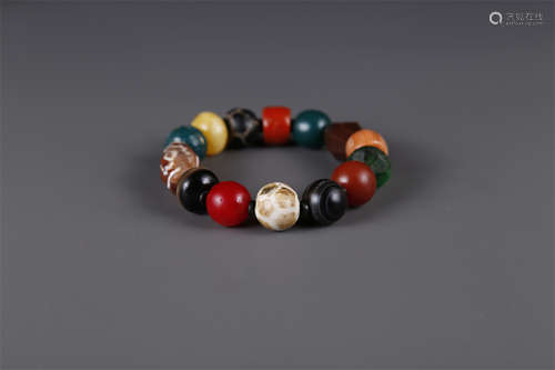 A Bracelet of Various Agate Beads.