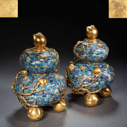 A PAIR OF CHINESE COPPER GILT INLAID SILK ENAMEL GOURD AND P...