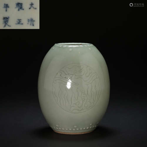 CHINESE BEAN GLAZE PORCELAIN DRUM DING POT,  YONGZHENG, QING...