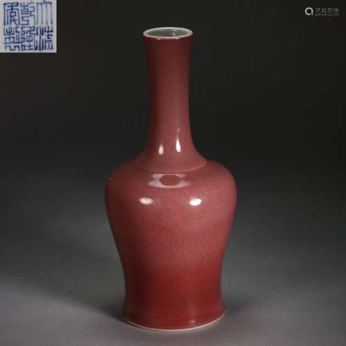 CHINESE RED GLAZED PORCELAIN VASE MADE DURING THE REIGN OF E...