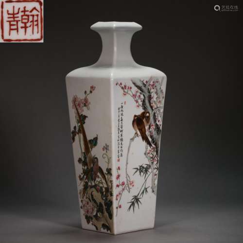 CHINESE FAMILLE ROSE PORCELAIN SQUARE VASE,  REPUBLIC OF CHI...