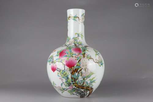 Qing Dynasty Qianlong Period Famille Rose Porcelain 