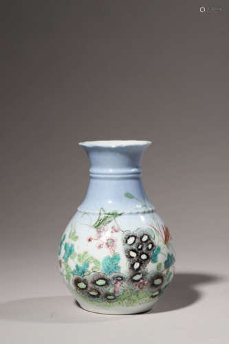 Famille Rose Stone and Flower Dish-Top Vase