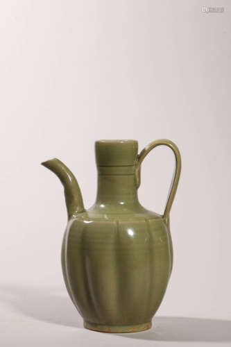 Longquan Kiln Melon-Form Ewer