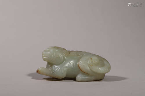 Carved White Jade Mythical Beast Ornament