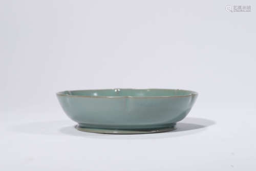 Longquan Kiln Foliate-Edge Plate