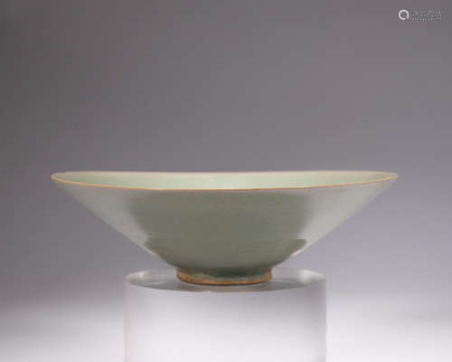 A celadon-glazed bowl