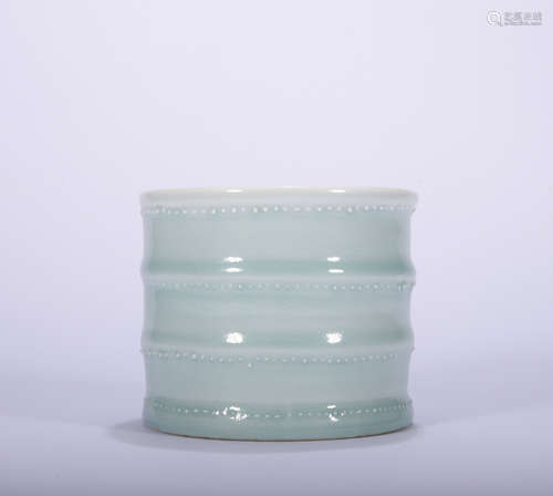 A celadon-glazed washer