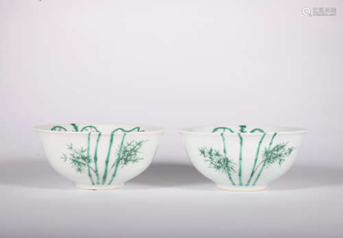 A pair of green glazed bowl