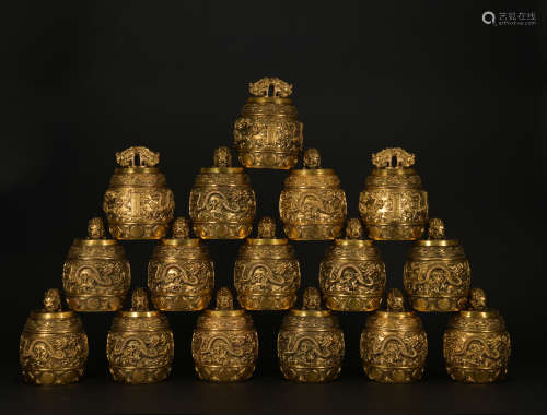 A set of gilt-bronze chimes