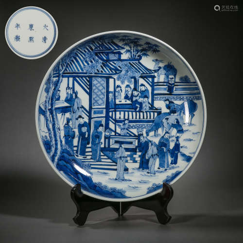 CHINESE QING DYNASTY KANGXI PERIOD BLUE AND WHITE FIGURES PL...