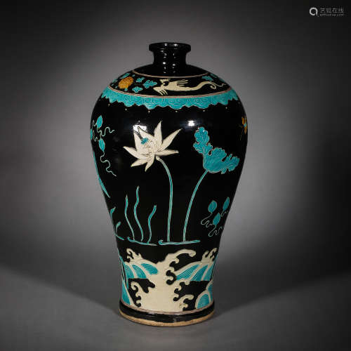 PLUM VASE WITH LOTUS PATTERN, QING DYNASTY, CHINA
