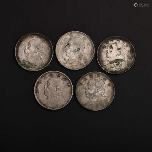 A GROUP OF MODERN CHINESE PURE SILVER COINS