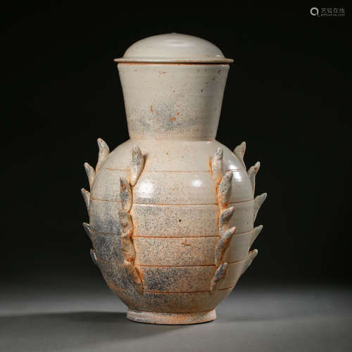CELADON JAR WITH LID FROM SONG DYNASTY