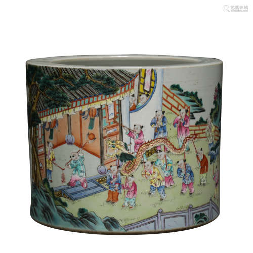 CHINESE LATE QING FAMILLE ROSE BRUSH HOLDER