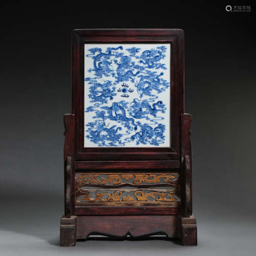 CHINESE LATE QING DYNASTY PORCELAIN SCREEN
