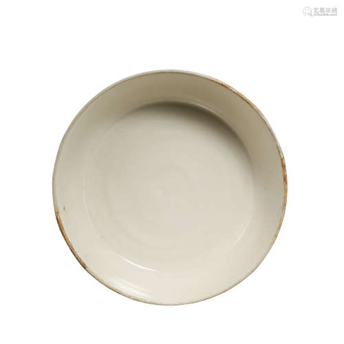 CHINA NORTHERN SONG DYNASTY DING WARE PLATE, 10TH CENTURY