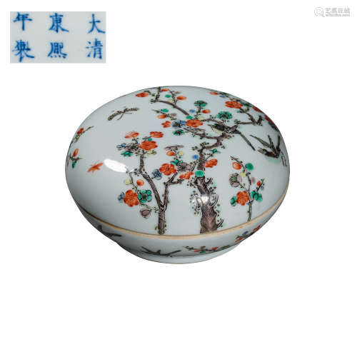 CHINESE QING DYNASTY FAMILLE ROSE POWDER BOX