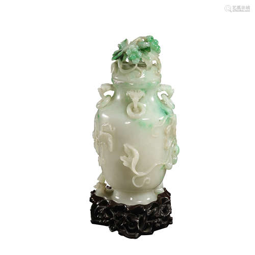 CHINESE QING DYNASTY JADE BOTTLE