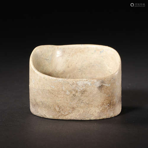 CHINESE HONGSHAN CULTURE CHICKEN BONE WHITE JADE HORSESHOE T...