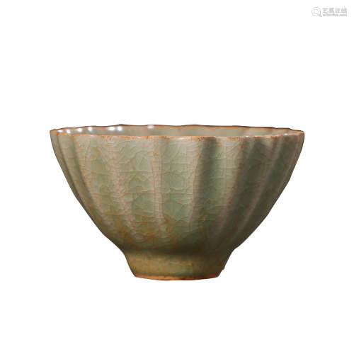 CELADON CUP, SOUTHERN SONG DYNASTY, CHINA, 12TH CENTURY