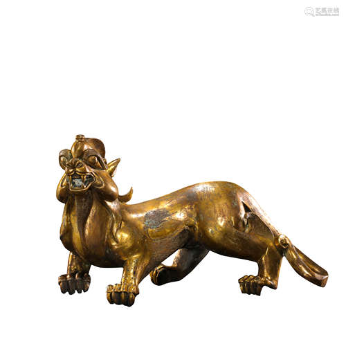 CHINESE HAN DYNASTY GILT BRONZE BEAST