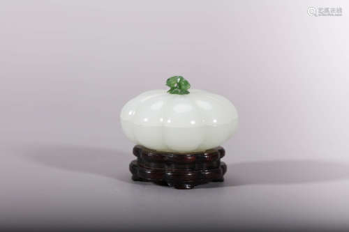 Qing White Khotan Jade Melon-shape Powder Box