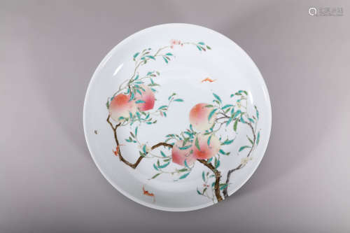 Famille Rose Peach Plate, Qing Yongzheng Period