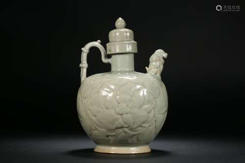 Song Dynasty celadon-glazed portable pot